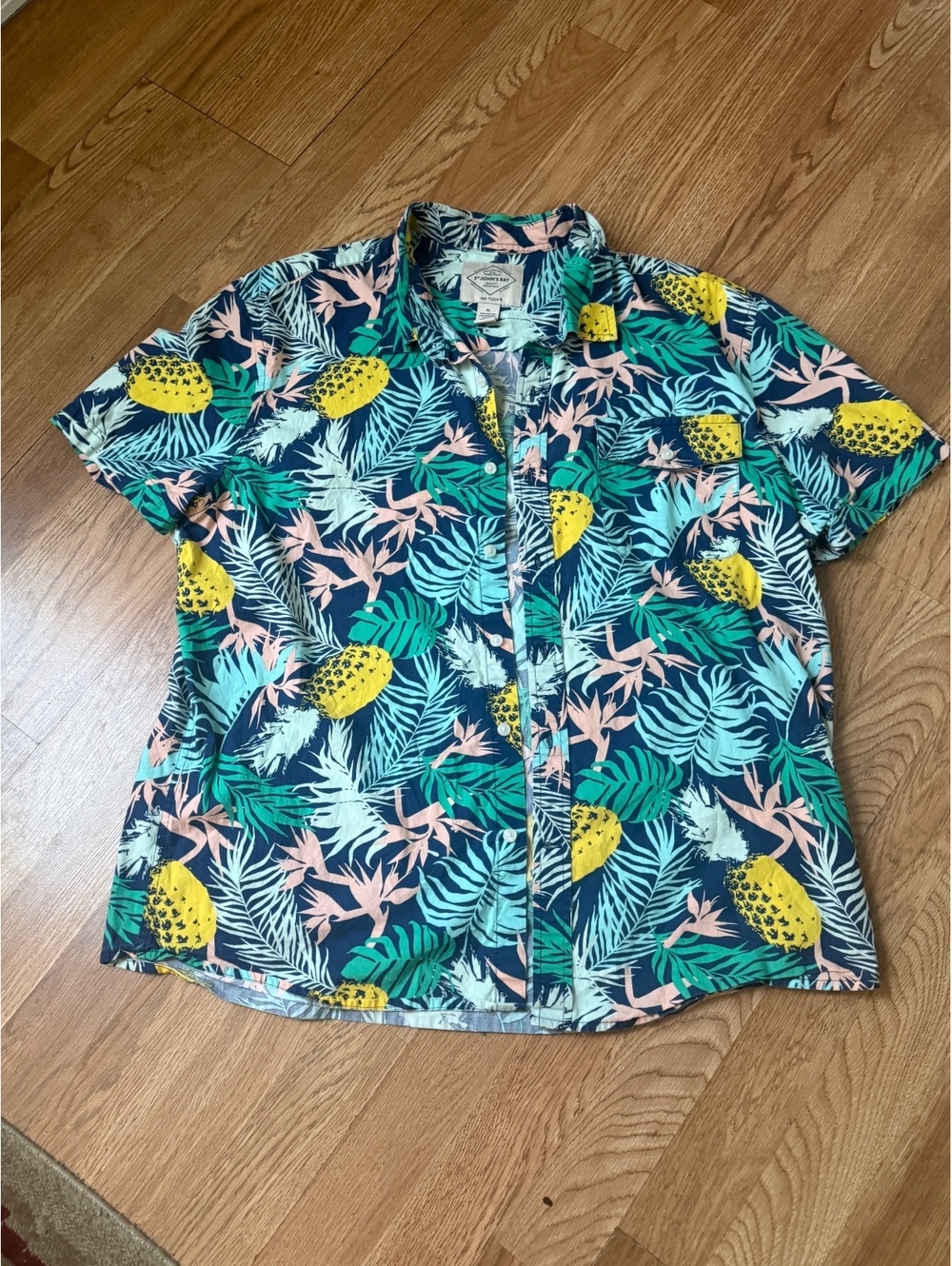 st. john's bay tropical pineapple print short sleeve shirt xl